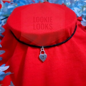 Choker Necklace
