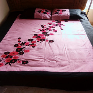 Beautiful light pink coloured king sized bedsheet